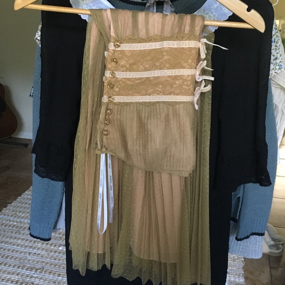 Betsy Johnson Dress - Picture 8 of 10